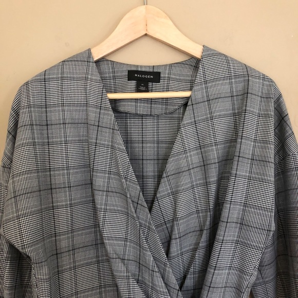 Halogen grey plaid ballon sleeve wrap shirt - Picture 4 of 9